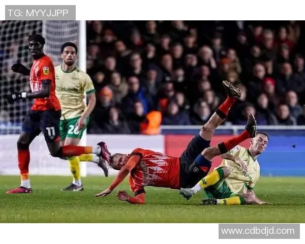 米堡与雷丁2019年对决回顾：精彩瞬间与战术分析